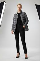 Женская демисезонная пуховая куртка