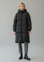 Женский демисезонный пуховик с капюшоном