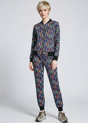 Темно-синій