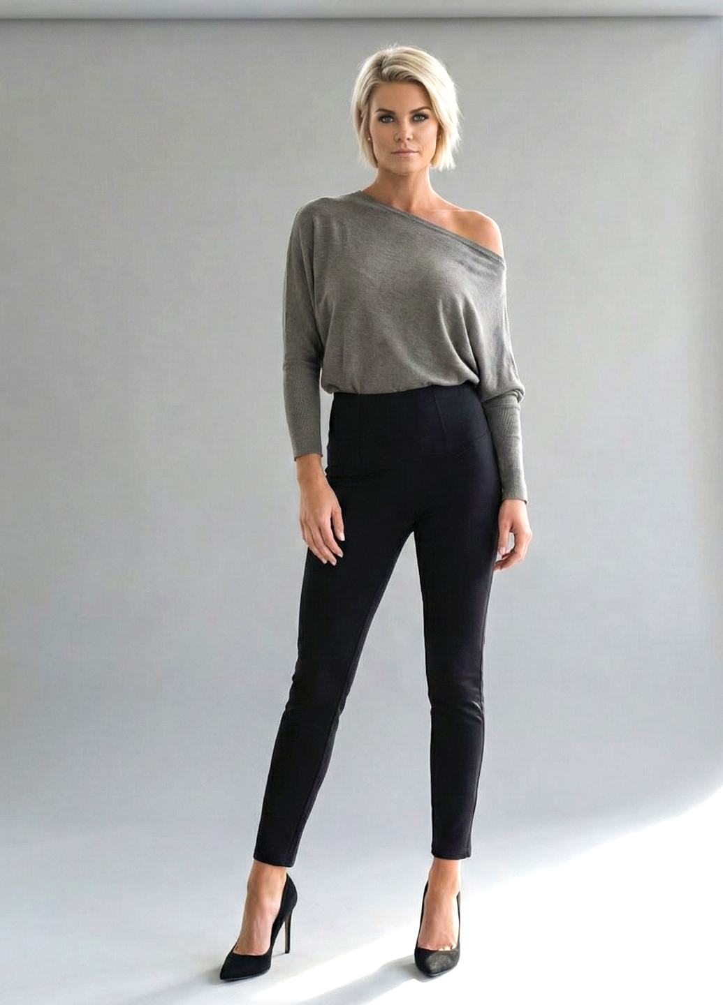 Жіночий трикотажний светр кажан - Сірий - изображение 1