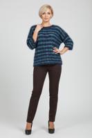 Женский демисезонный свитер травка