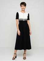 Контрасна трикотажна сукня