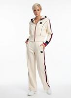 Женский белый трикотажный спортивный костюм