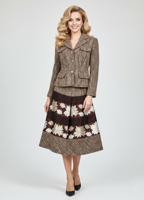 Женский демисезонный костюм с юбкой