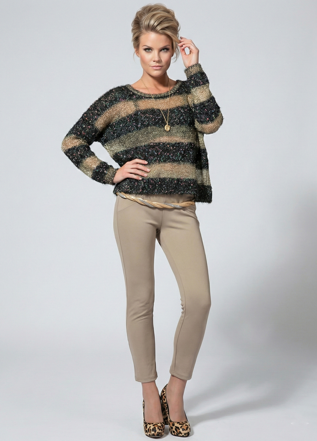 Жіночий светр в сітку з люрексом - Чорний - изображение 1