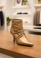 Женские кожаные демисезонные сапоги