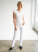 Літня жіноча тонка футболка з тенселя