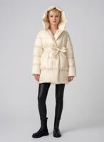 Женский демисезонный пуховик с капюшоном