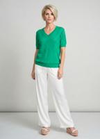 Жіноча трикотажна футболка з V-подібним вирізом