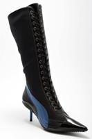 Женские высокие сапоги на шнуровке и каблуке